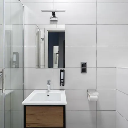 Serenity New アパート